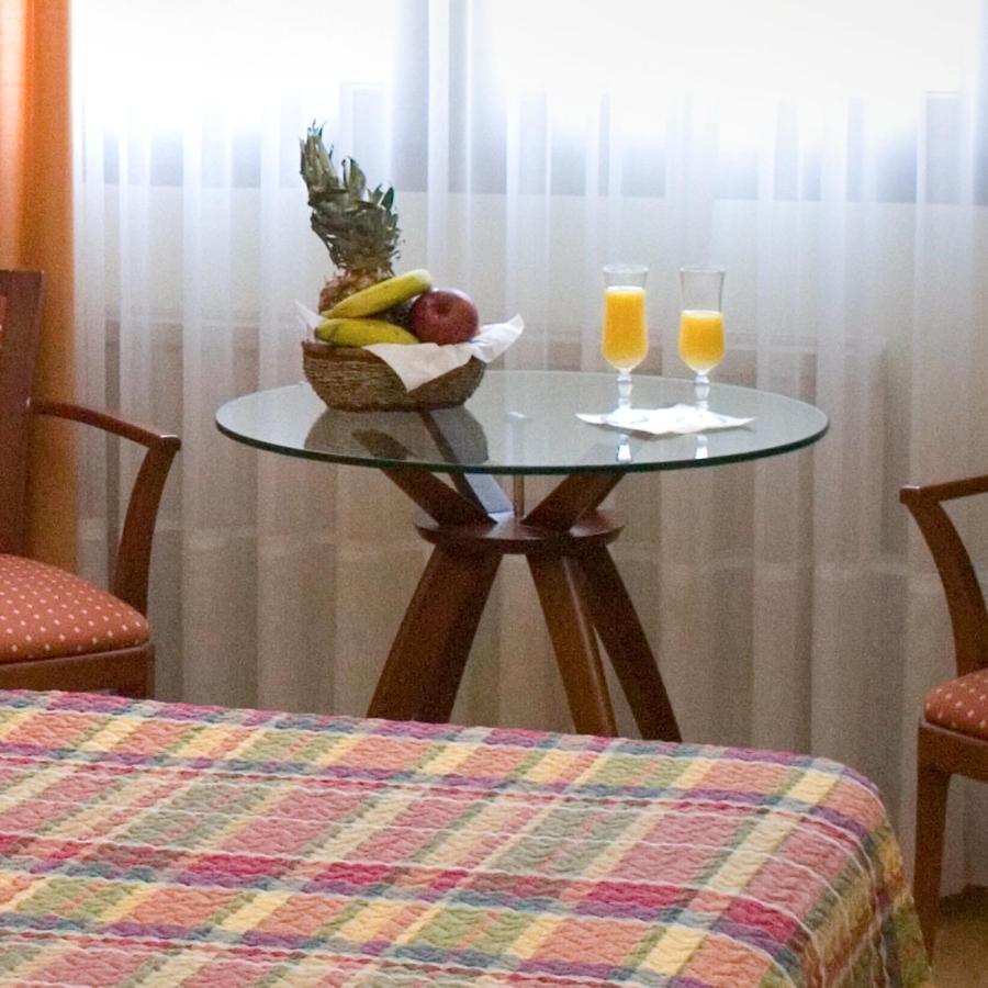 Unzaga Plaza Hotel 3*