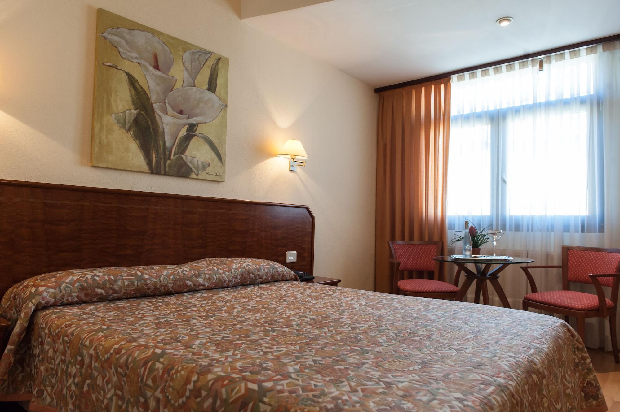 Hotel Unzaga Plaza
