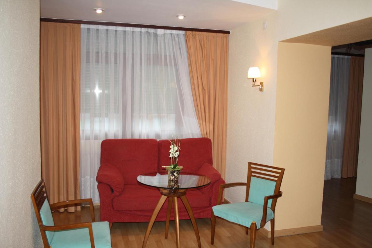 Unzaga Plaza Hotel 3*